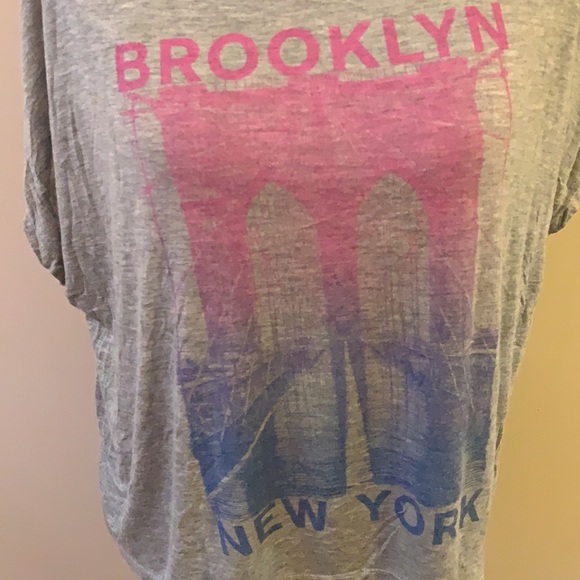 Oversized Flowy Brooklyn NY Top - Picture 2 of 6